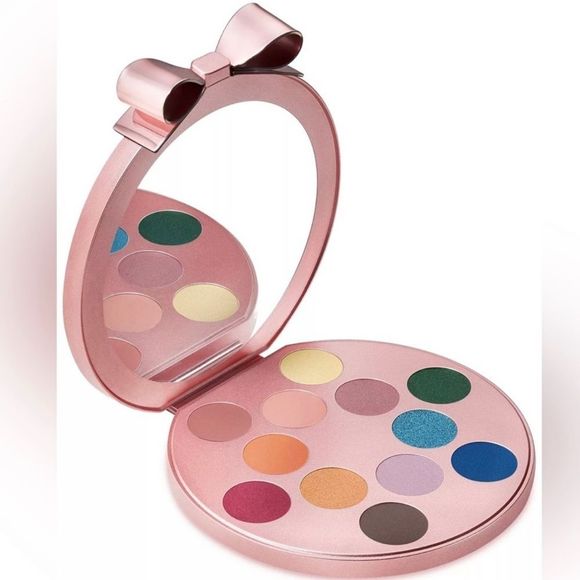 MAC Palate Pleaser Eyeshadow Palette - Picture 2 of 11